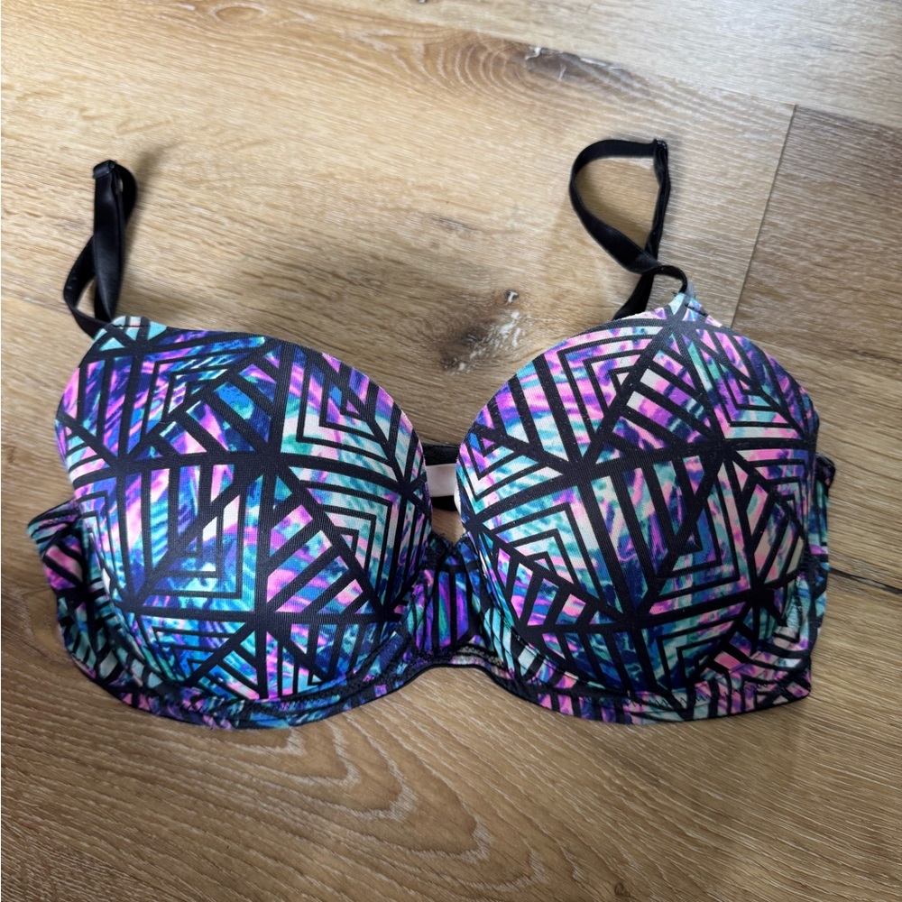 PINK Victoria's Secret Geometric Black and Multicolor Bra